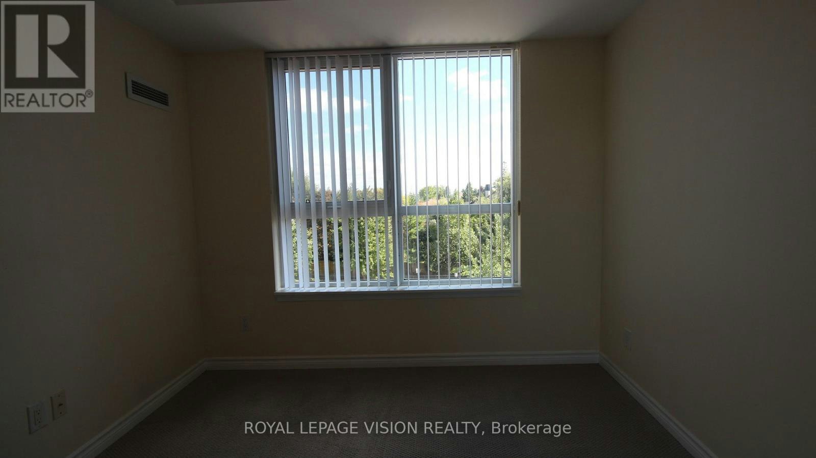 302-11611 Yonge Street, Richmond Hill, ON, L4E 1G2 - 11