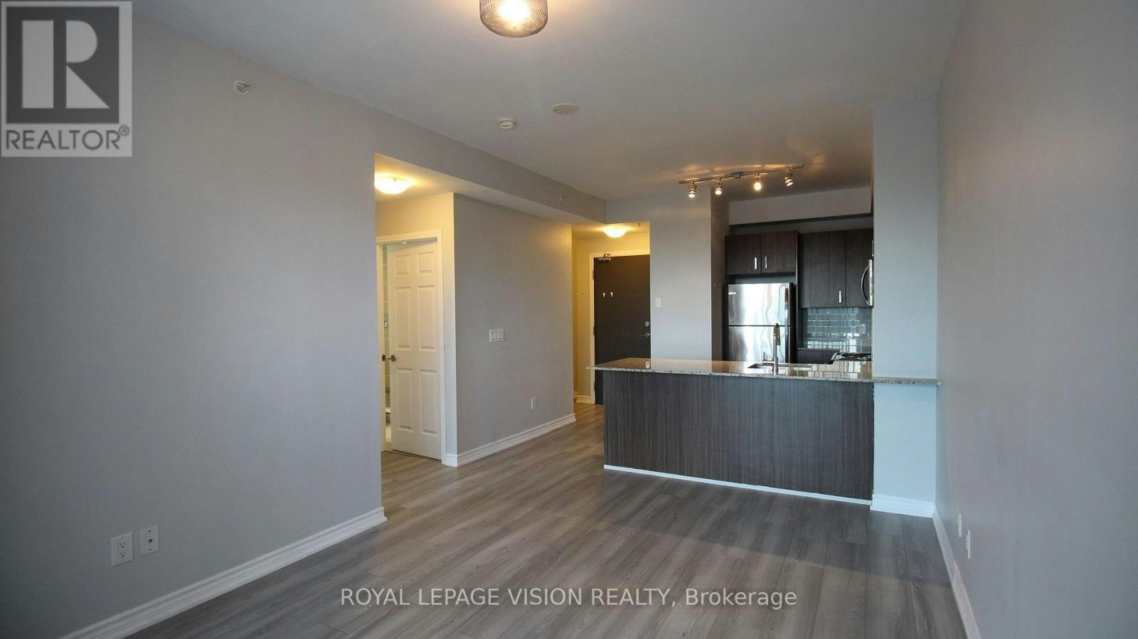 302-11611 Yonge Street, Richmond Hill, ON, L4E 1G2 - 2