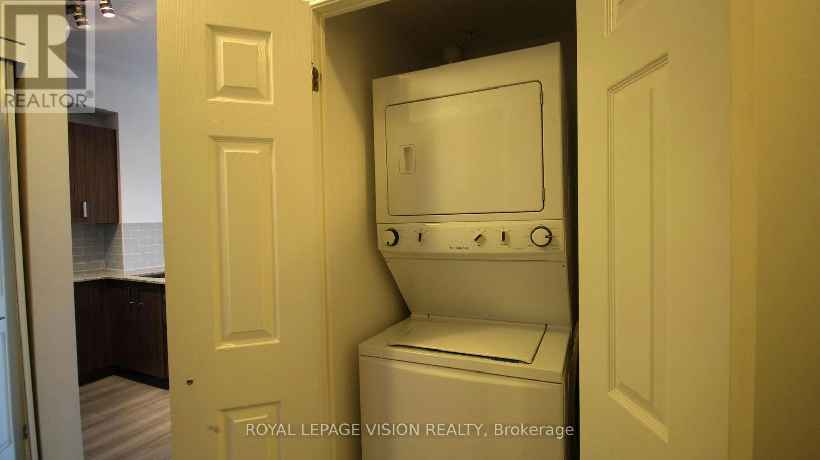 302-11611 Yonge Street, Richmond Hill, ON, L4E 1G2 - 16