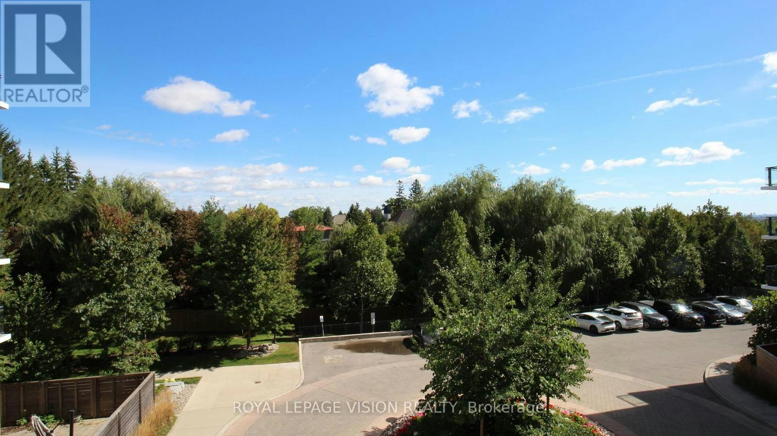 302-11611 Yonge Street, Richmond Hill, ON, L4E 1G2