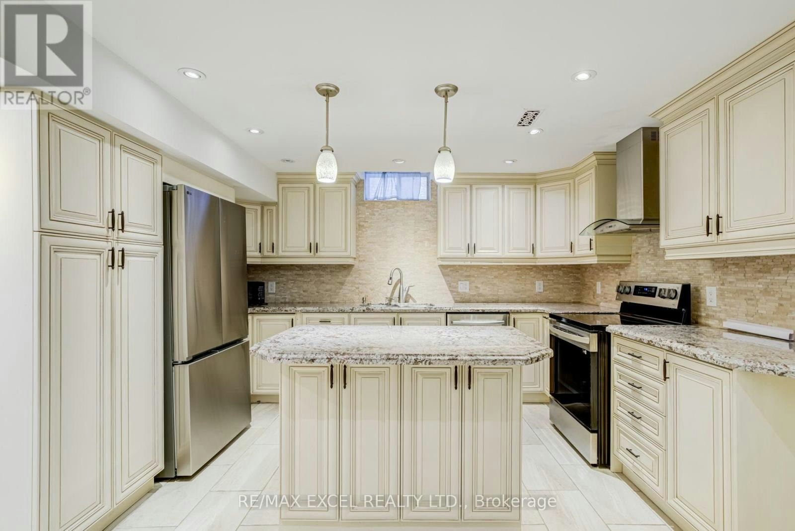 BSMT-79 Ampezzo Avenue, Vaughan, ON, L4H 3K1 - 10