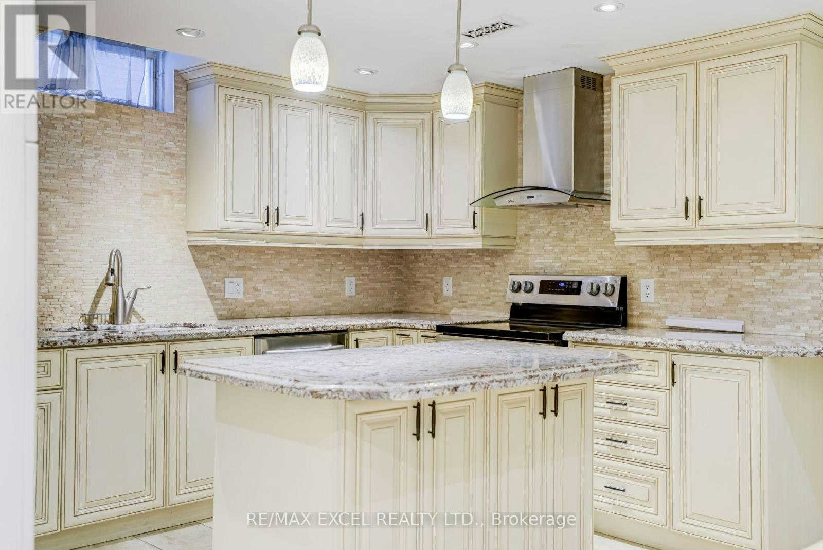 BSMT-79 Ampezzo Avenue, Vaughan, ON, L4H 3K1 - 12