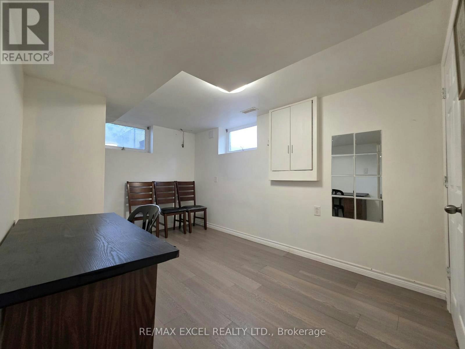 BSMT-22 Northpark Road, Barrie, ON, L4M 2J3 - 9