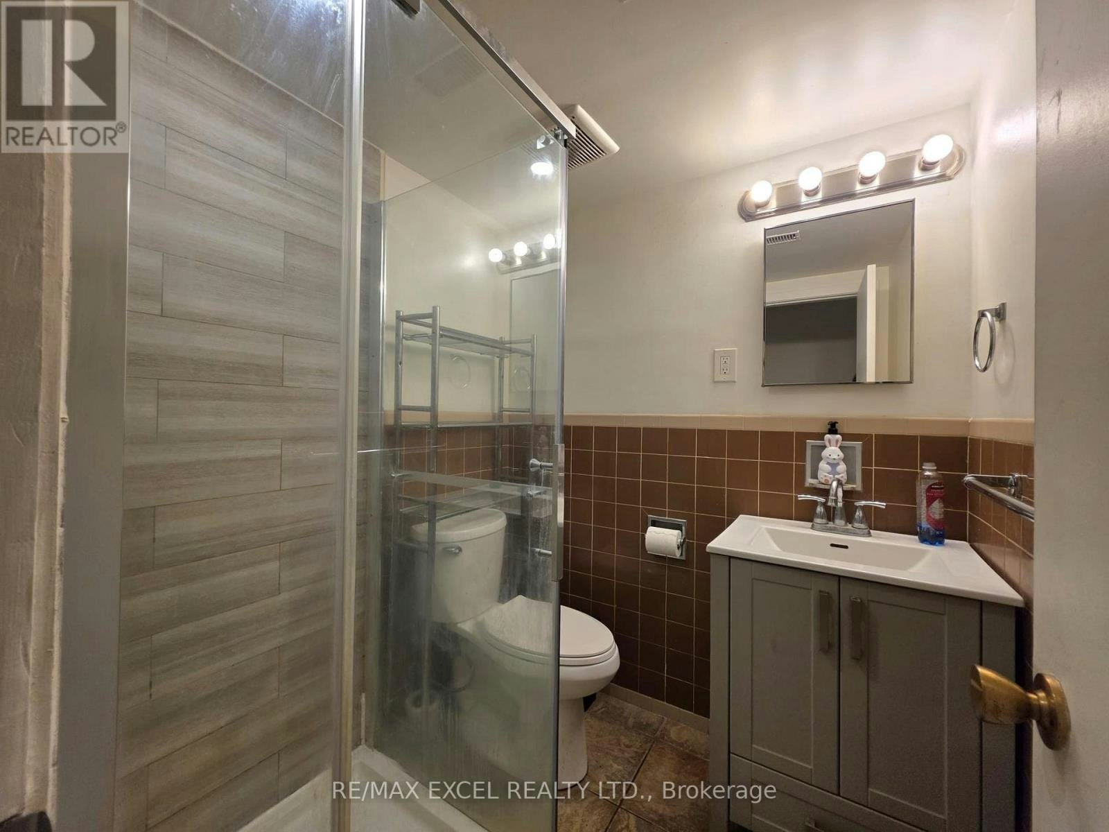 BSMT-22 Northpark Road, Barrie, ON, L4M 2J3 - 11