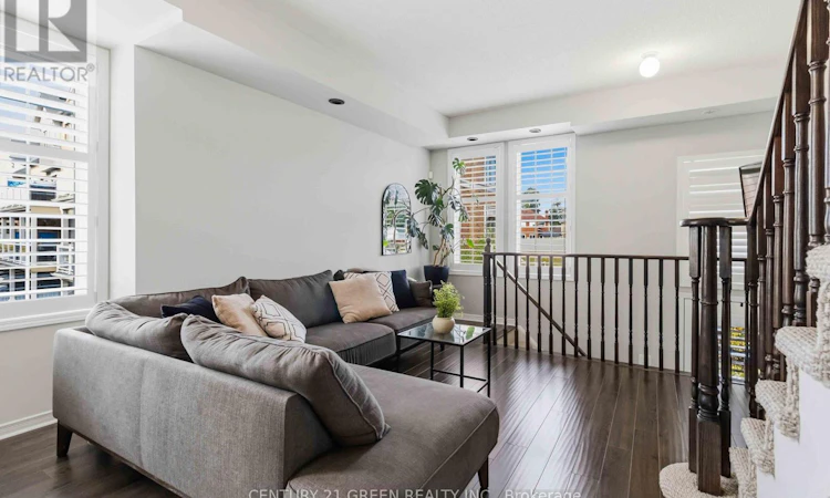 43-180 Howden Boulevard