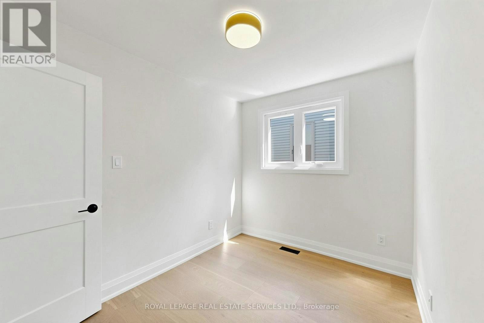 123 Mill Street W, Halton Hills, ON, L7G 2C7 - 11