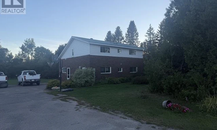 35 Avery Road