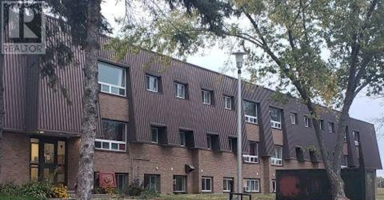 205-260 Academy Street, Loyalist, ON, K0K 1G0