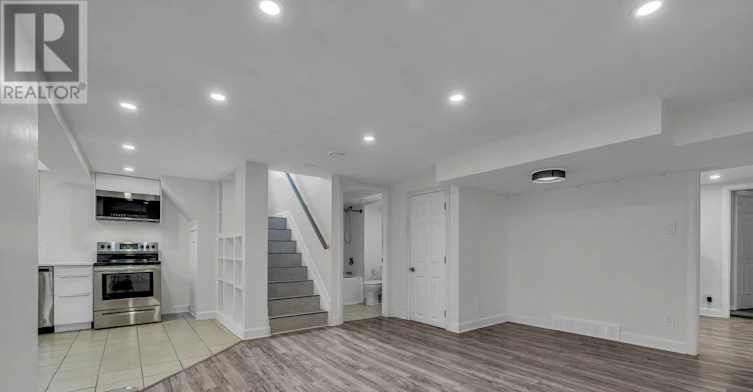 924 Rex Avenue, Ottawa, ON, K2A 2P7 - 11