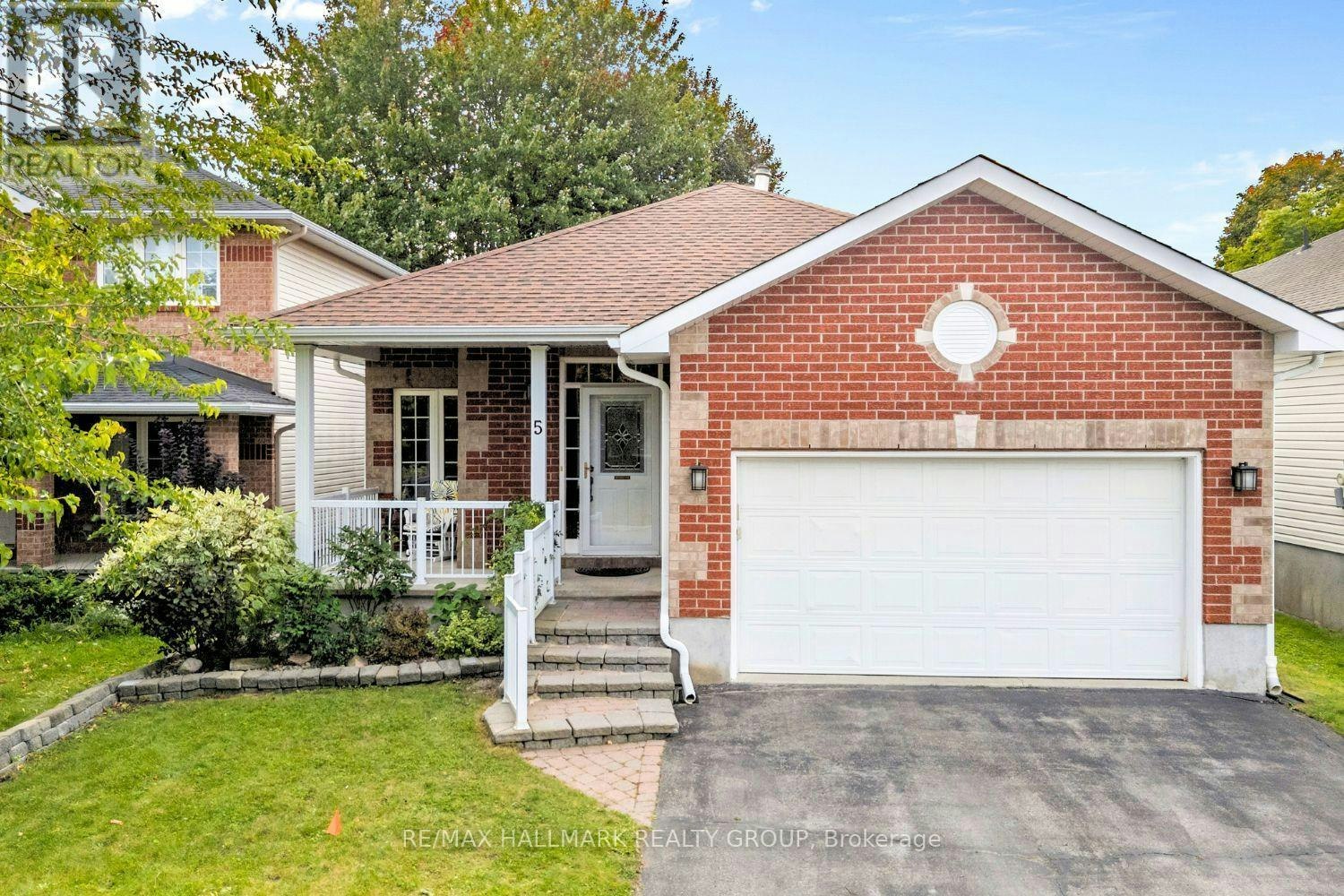 5 Rayburn Street, Ottawa, ON, K2K 3K8