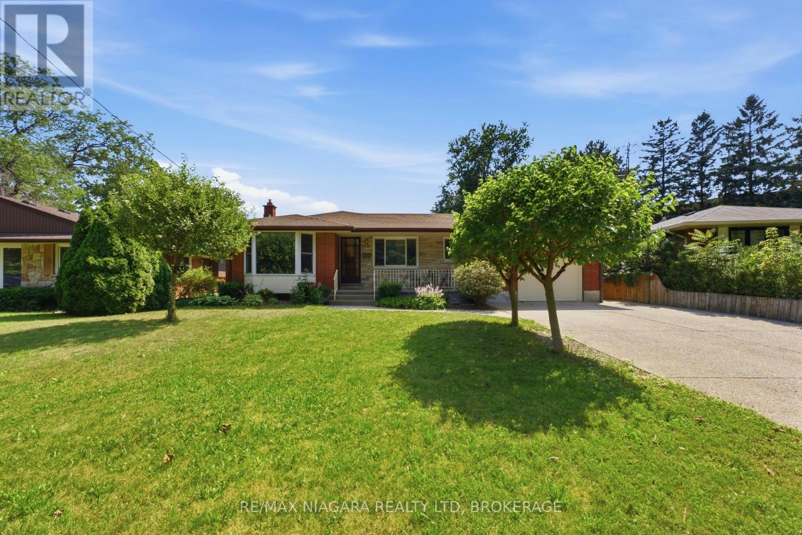 11 Richelieu Drive, St. Catharines, ON, L2M 2B7
