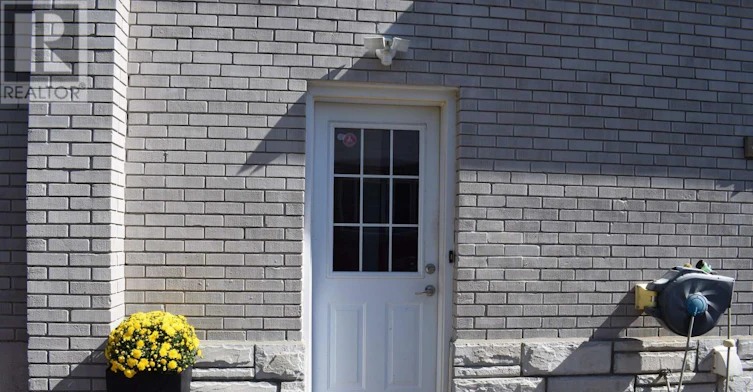61 Nelson Court, Halton Hills, ON, L7J 1A5 - 5