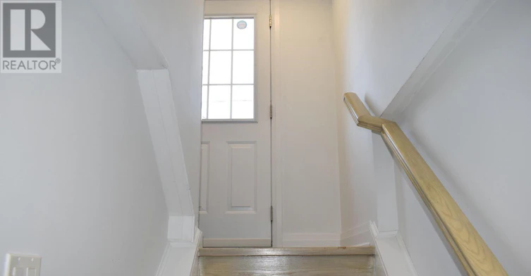 61 Nelson Court, Halton Hills, ON, L7J 1A5 - 4
