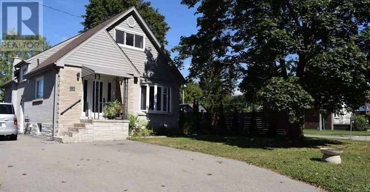 61 Nelson Court, Halton Hills, ON, L7J 1A5 - 3