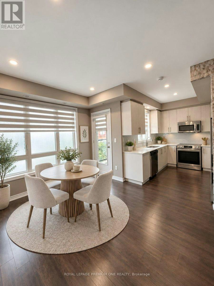 14-95 Kayla Crescent, Vaughan, ON, L6A 4W3