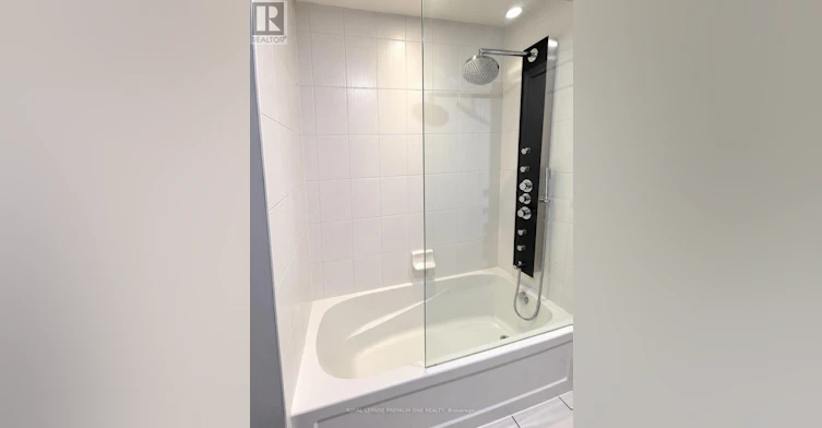 14-95 Kayla Crescent, Vaughan, ON, L6A 4W3 - 21