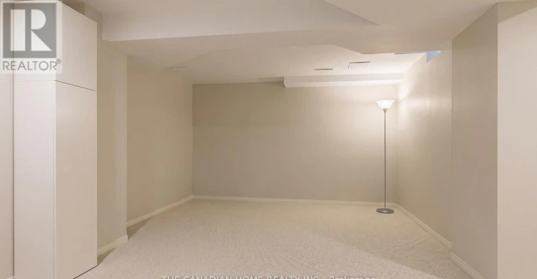 98-833 Scollard Court, Mississauga, ON, L5V 2B4 - 24
