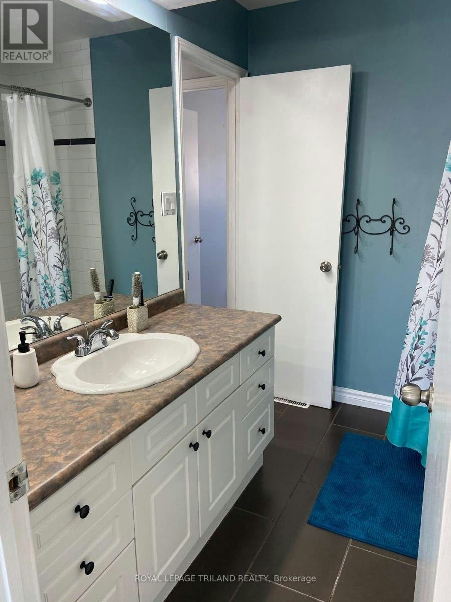 342 Wilkins Street, London, ON, N6C 5B2 - 12