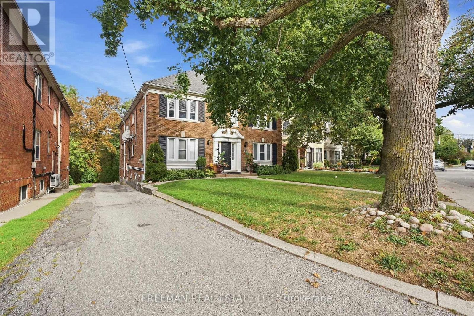 783 Spadina Road, Toronto, ON, M5P 2X5