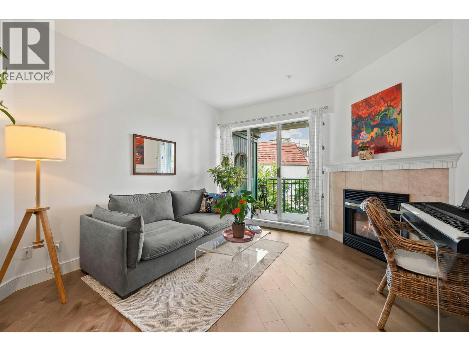 304-1928 Nelson Street, Vancouver, BC, V6G 1N2