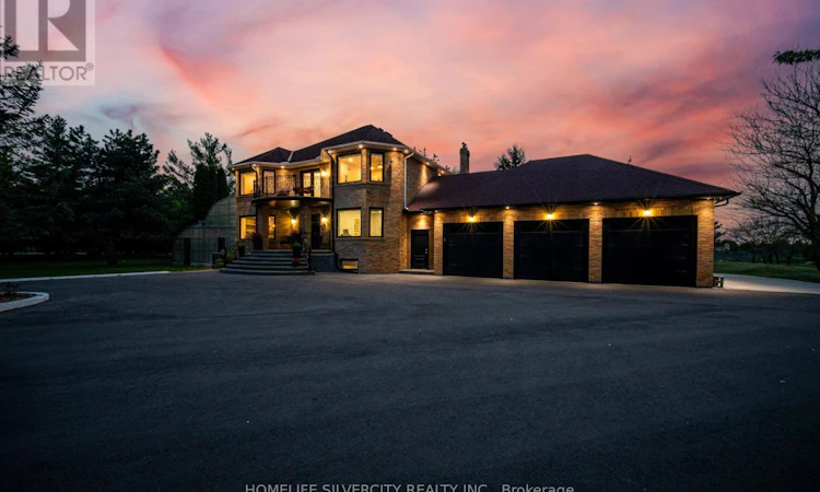 15 Estateview Circle
