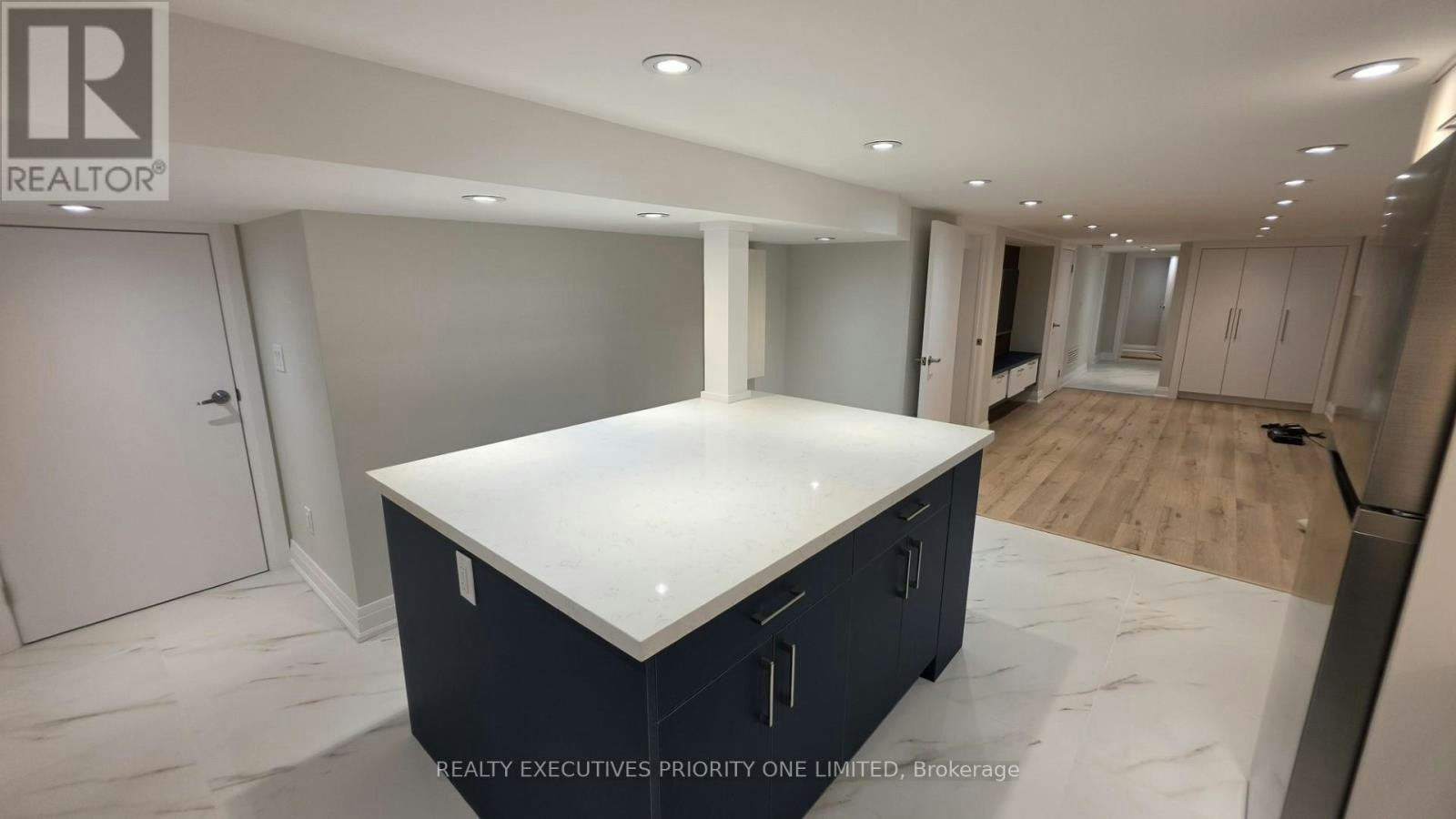 BASEMENT-10 Lascelles Boulevard, Toronto, ON, M4V 2B5 - 9
