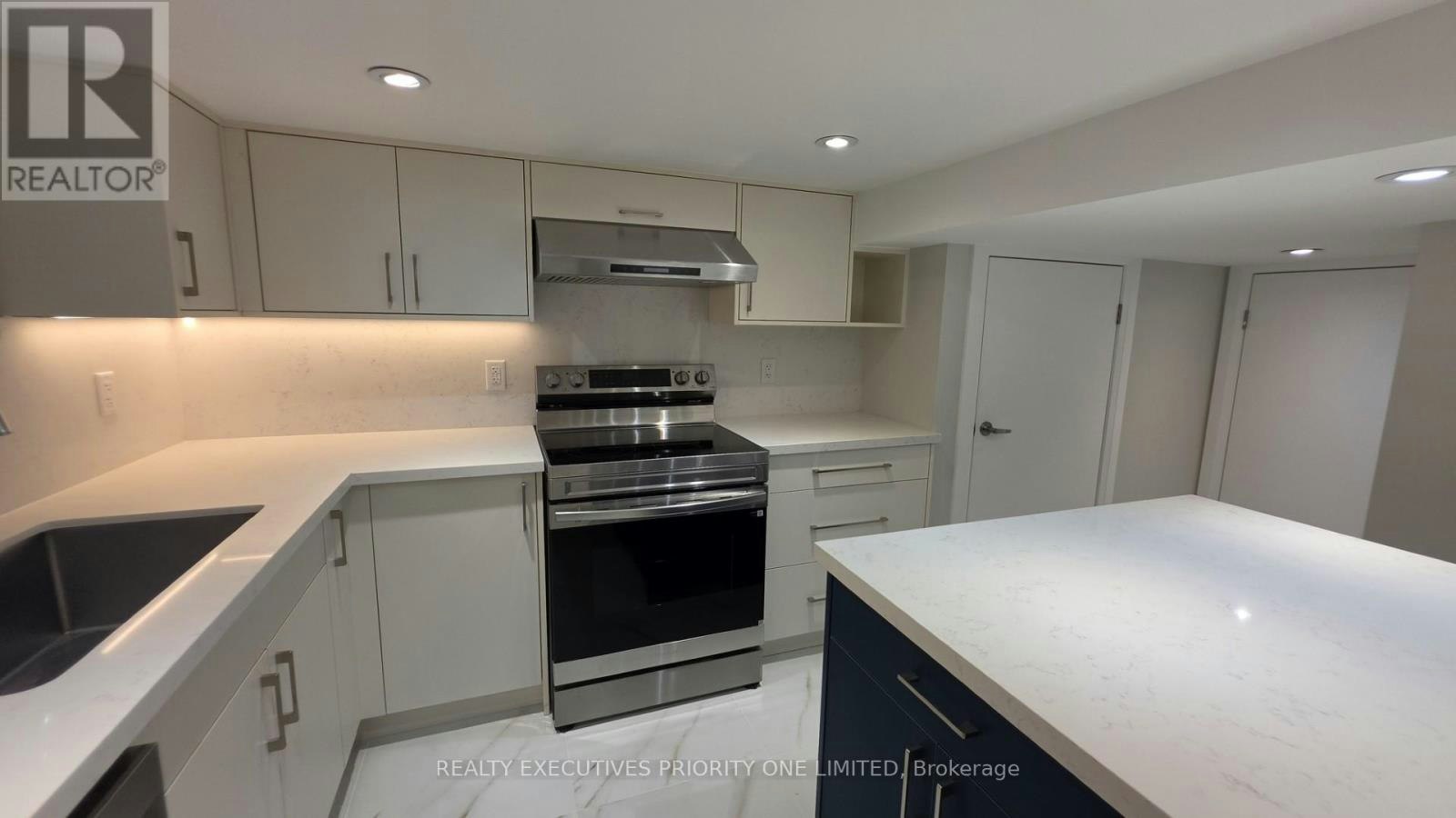 BASEMENT-10 Lascelles Boulevard, Toronto, ON, M4V 2B5 - 11