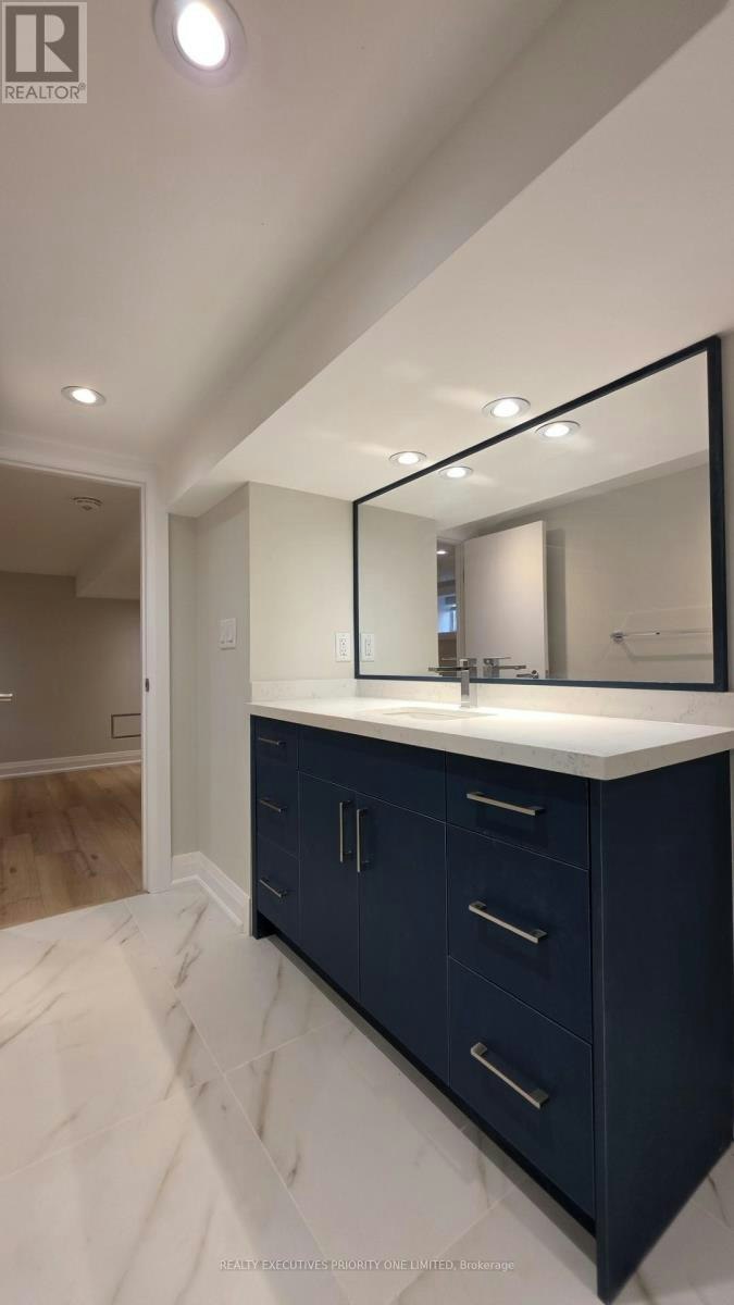 BASEMENT-10 Lascelles Boulevard, Toronto, ON, M4V 2B5 - 8