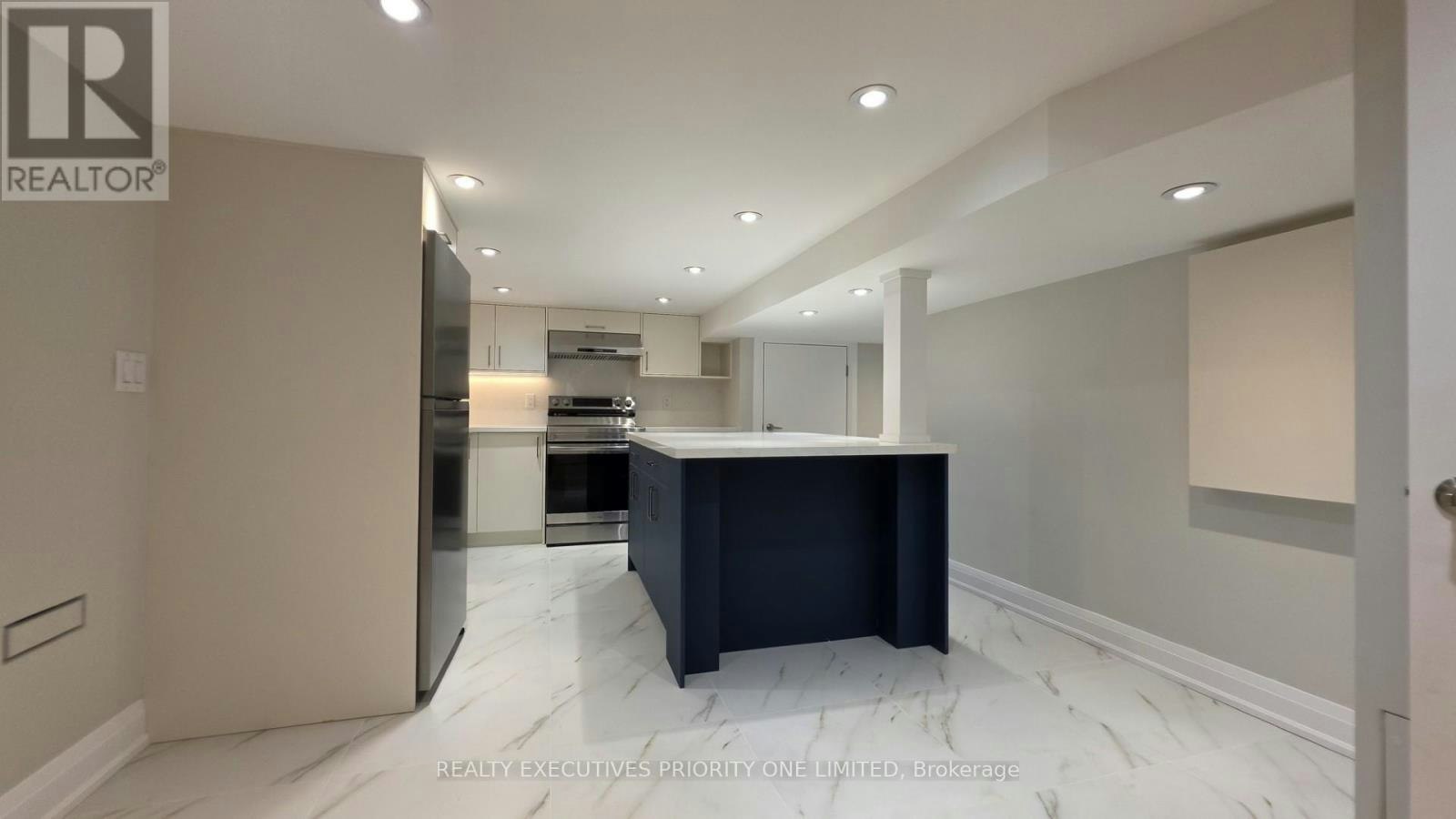 BASEMENT-10 Lascelles Boulevard, Toronto, ON, M4V 2B5 - 12