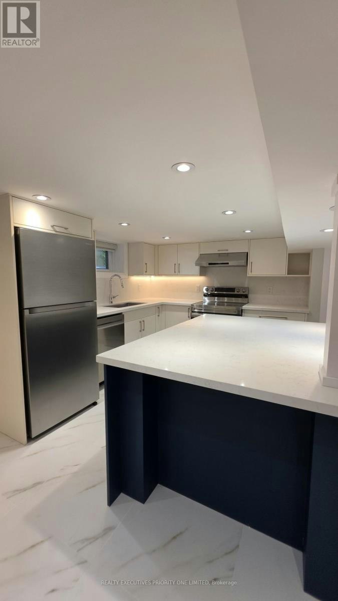 BASEMENT-10 Lascelles Boulevard, Toronto, ON, M4V 2B5 - 17