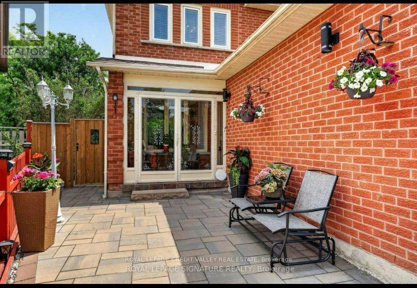 1642 Pepperwood Gate, Pickering, ON, L1X 2K1 - 3