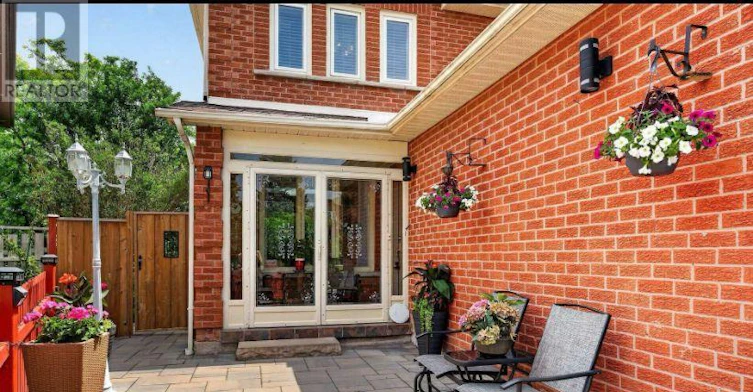 1642 Pepperwood Gate, Pickering, ON, L1X 2K1 - 3