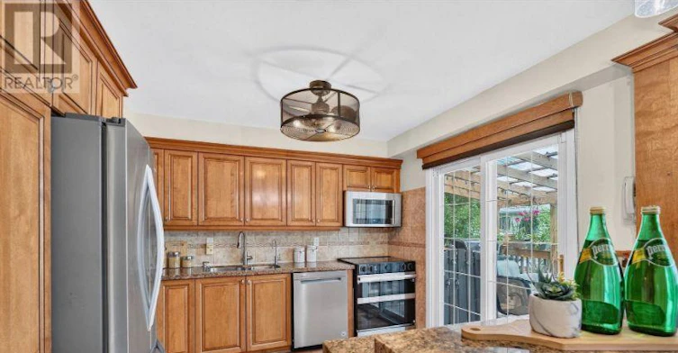 1642 Pepperwood Gate, Pickering, ON, L1X 2K1 - 17