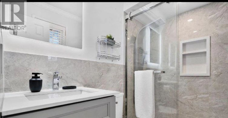 1642 Pepperwood Gate, Pickering, ON, L1X 2K1 - 20