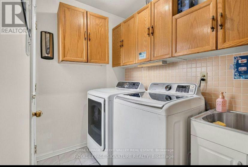 1642 Pepperwood Gate, Pickering, ON, L1X 2K1 - 14