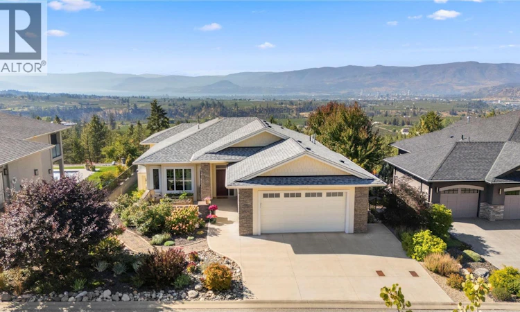2442 Bella Vista Street