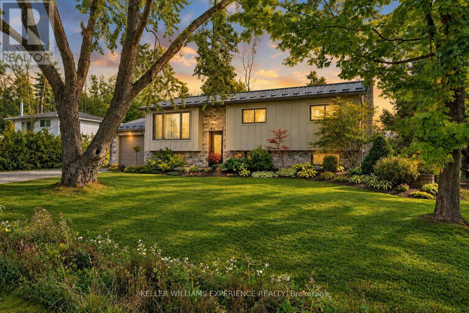 11 Barbara Avenue, Oro-Medonte, ON, L0L 2E0