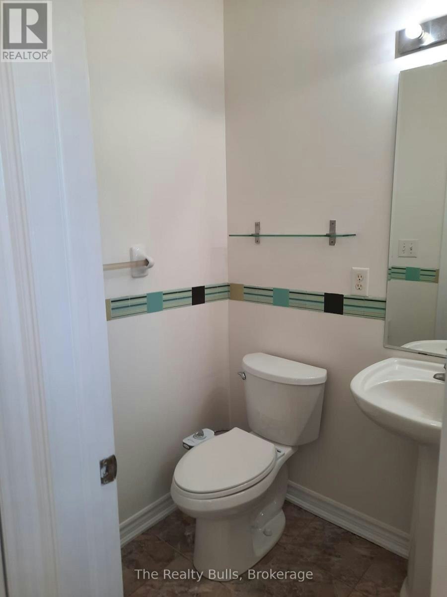 21 Arctic Fox Crescent, Brampton, ON, L6R 0J3 - 10