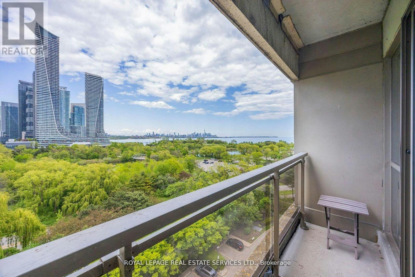 1010-2261 Lake Shore Boulevard W, Toronto, ON, M8V 3X2