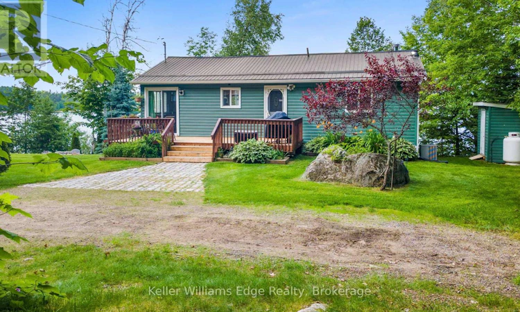 1128 Kamaniskeg Lake Road