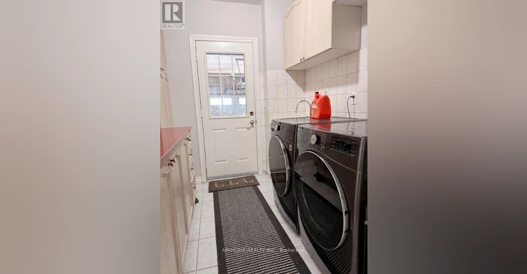 22 Matson Court, Aurora, ON, L4G 7W8 - 9
