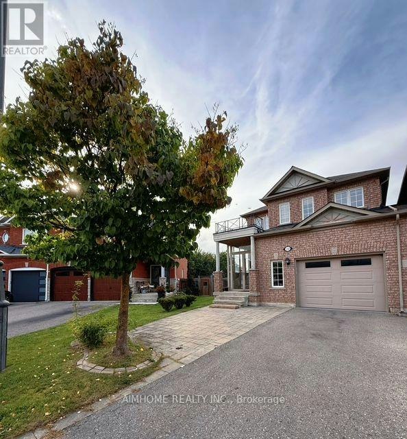 22 Matson Court, Aurora, ON, L4G 7W8