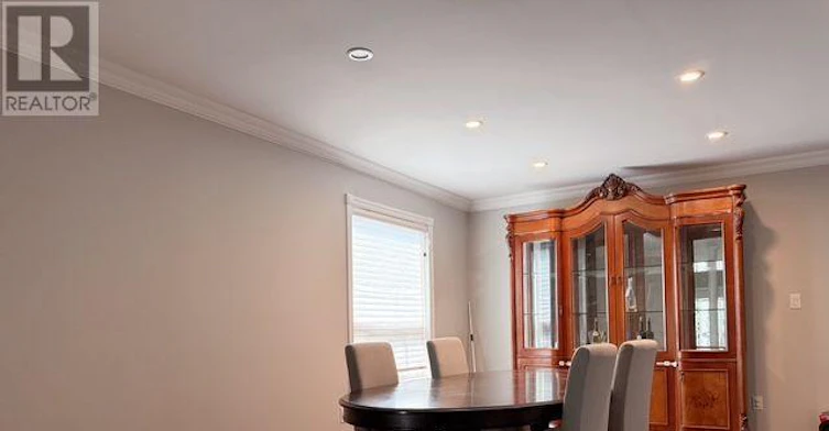 22 Matson Court, Aurora, ON, L4G 7W8 - 3
