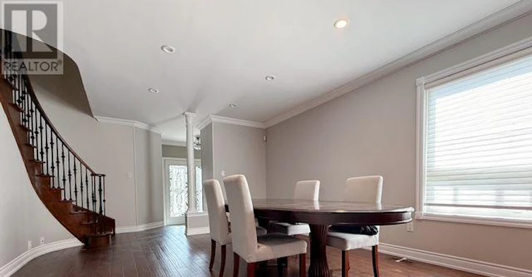 22 Matson Court, Aurora, ON, L4G 7W8 - 4