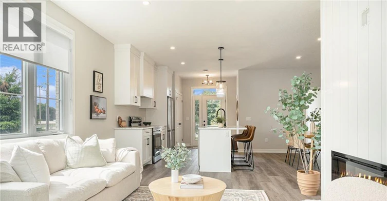 2-461 Wellington Street E, Wellington North, ON, N0G 2L2 - 9