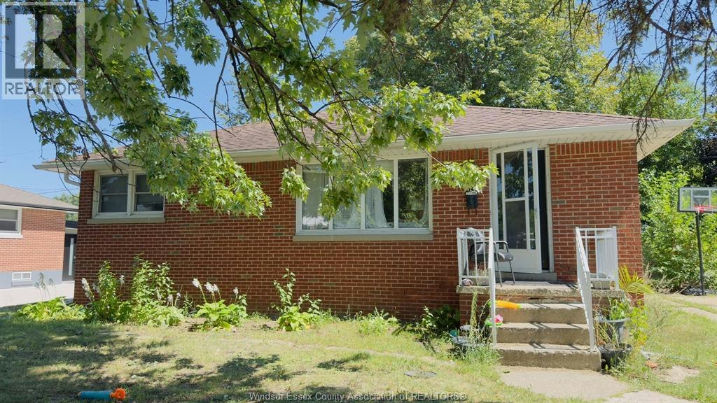 LOWER-3580 Mckay Avenue, Windsor, ON, N9E 2R9