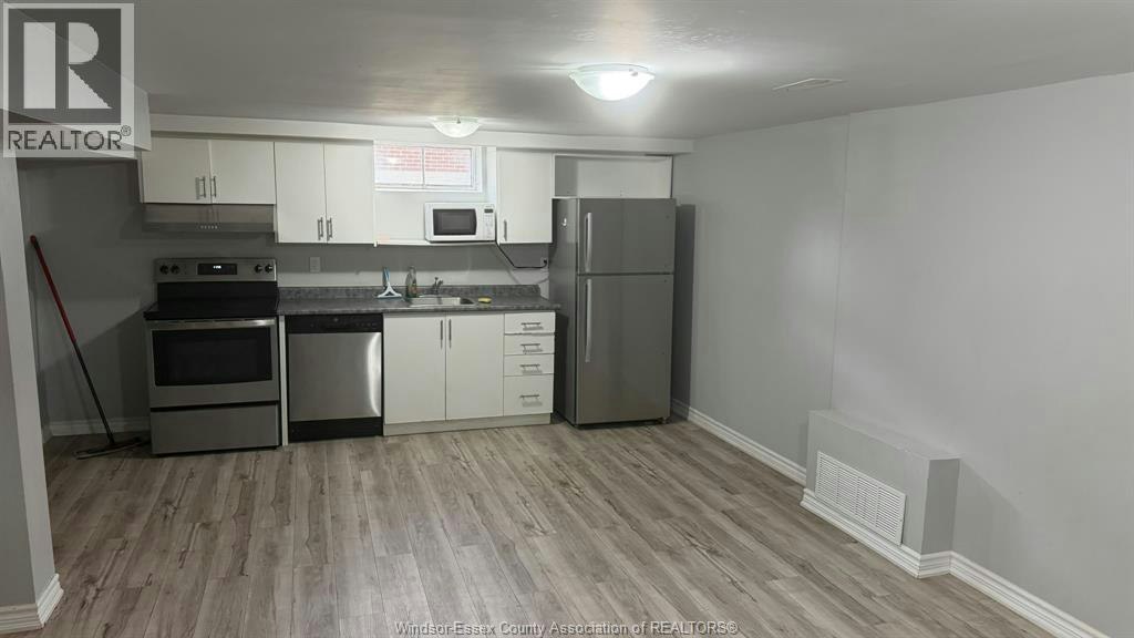 LOWER-3580 Mckay Avenue, Windsor, ON, N9E 2R9 - 6