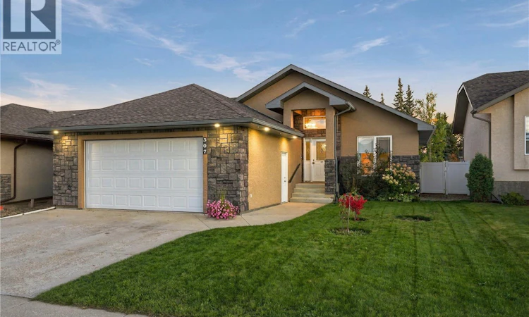 307 Faldo Crescent