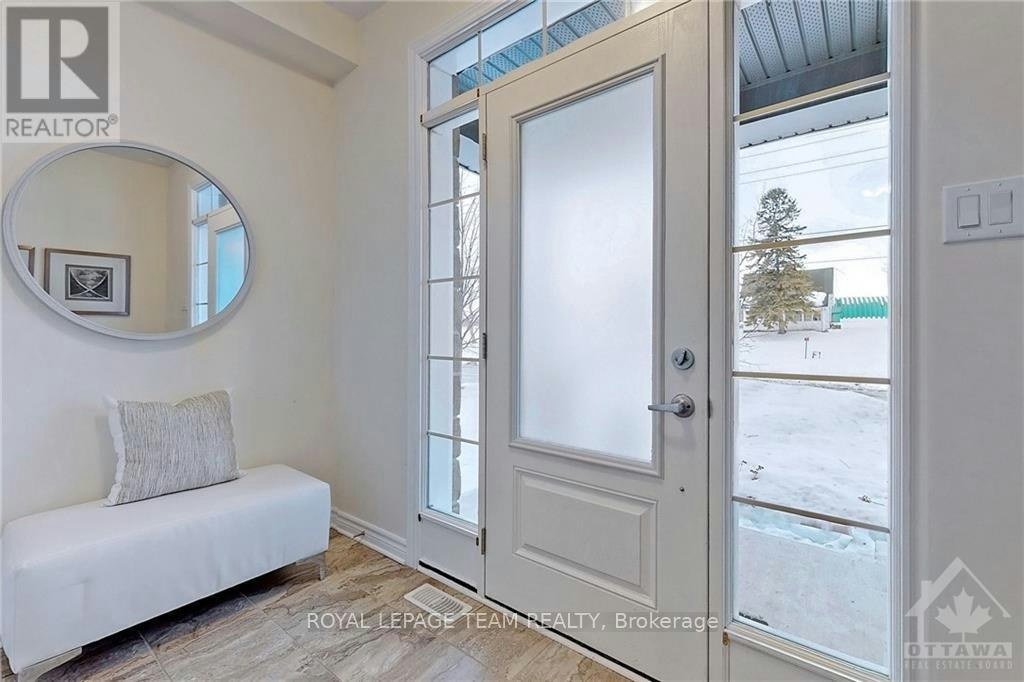 3375 Woodroffe Avenue, Ottawa, ON, K2G 6Z5 - 2