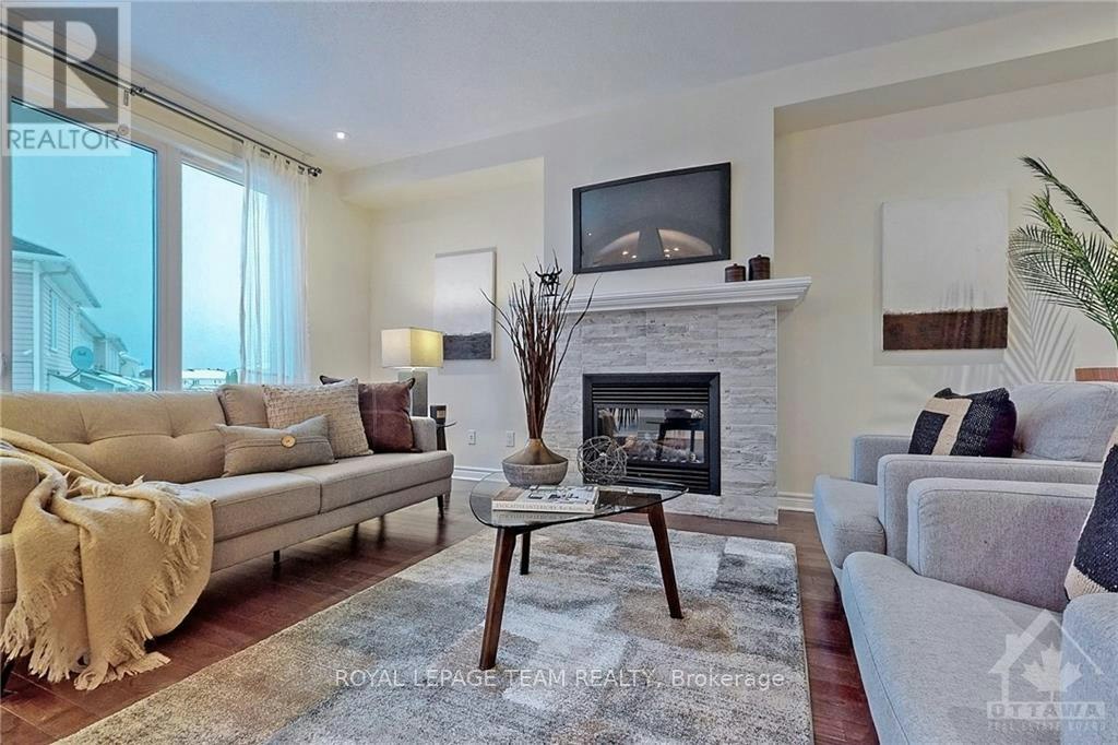 3375 Woodroffe Avenue, Ottawa, ON, K2G 6Z5 - 4